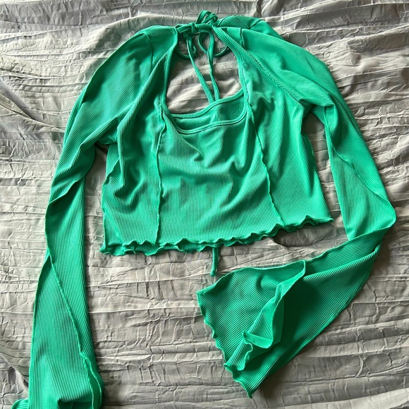 SHEIN size S. Ribbed long sleeve w/ split bell.  Tie in back. - Picture 2 of 4
